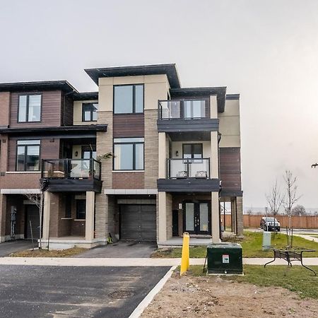 Modern Hamilton Homes Lake Ontario Shore By Globalstay 外观 照片