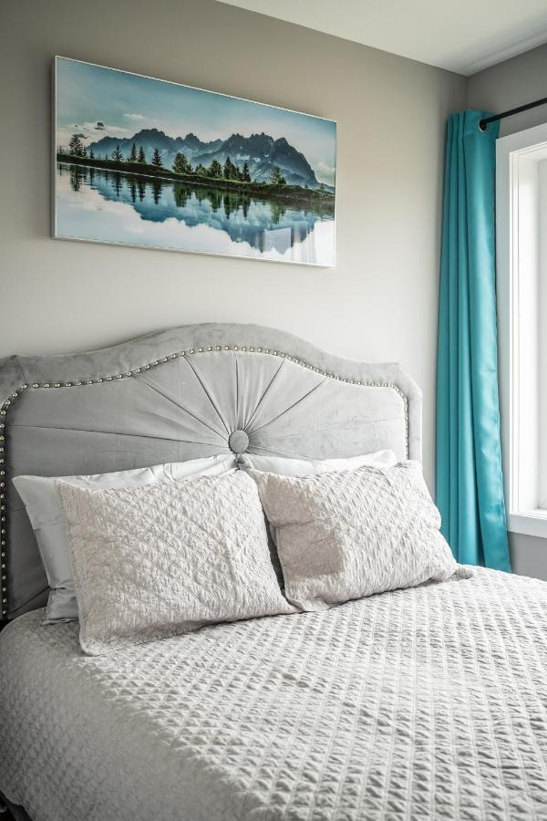 Modern Hamilton Homes Lake Ontario Shore By Globalstay 外观 照片